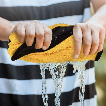 Multipurpose Absorbent Microfiber Cleaning Cloth – Super Soft, Lint-Free, and Quick-Drying(BUY ONE GET ONE FREE )